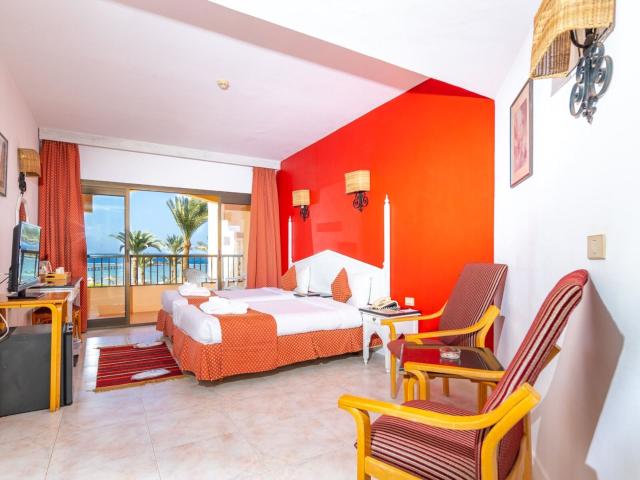 Flamenco Beach & Resort