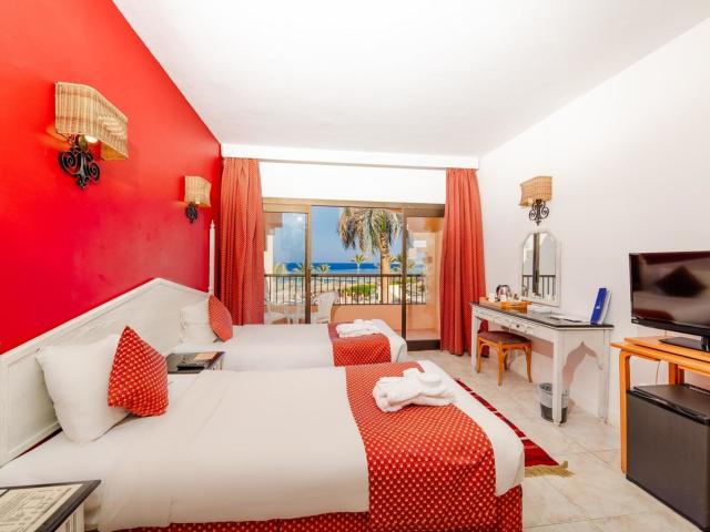 Flamenco Beach & Resort