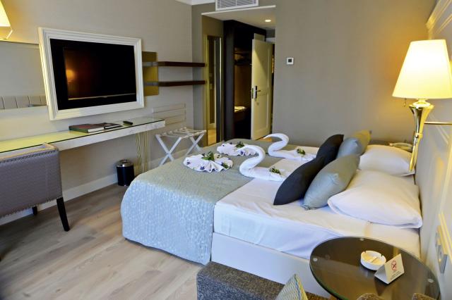 Fame Residence Kemer