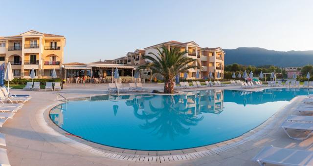 Alykanas Village