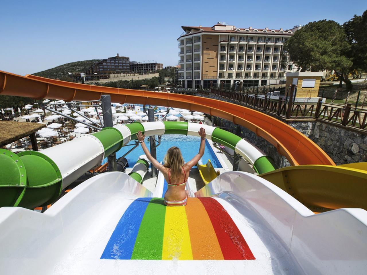 Ramada Resort By Wyndham Kusadasi & Golf