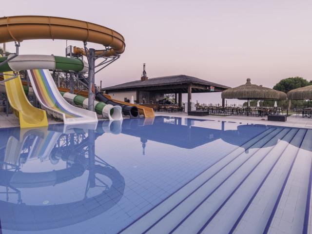Ramada Resort By Wyndham Kusadasi & Golf