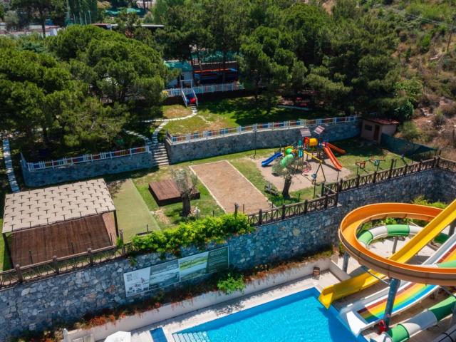 Ramada Resort By Wyndham Kusadasi & Golf