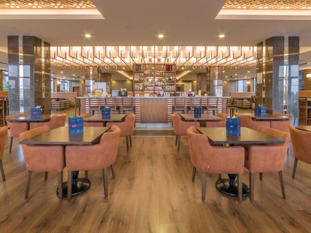 Ramada Resort By Wyndham Kusadasi & Golf