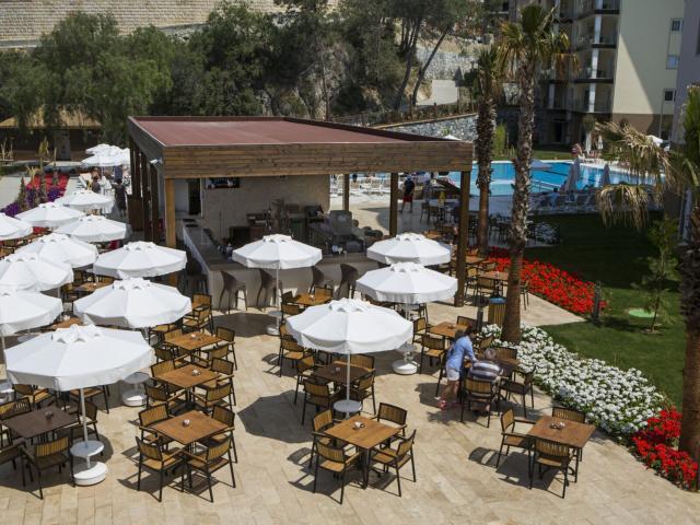 Ramada Resort By Wyndham Kusadasi & Golf
