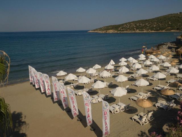 Ramada Resort By Wyndham Kusadasi & Golf