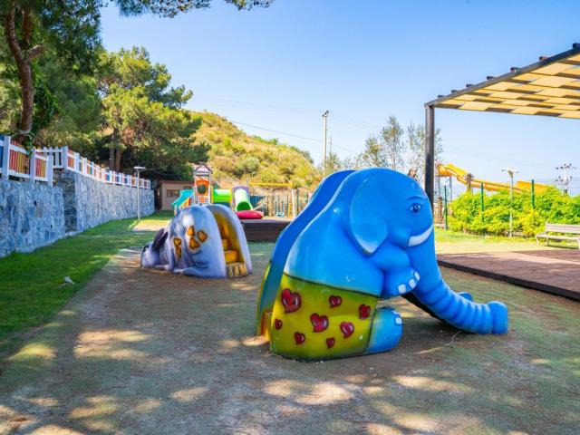 Ramada Resort By Wyndham Kusadasi & Golf