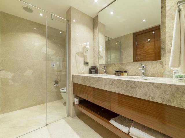 Ramada Resort By Wyndham Kusadasi & Golf