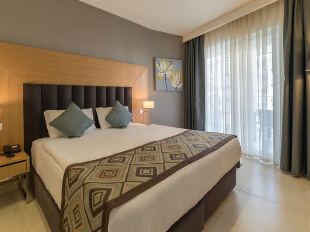 Ramada Resort By Wyndham Kusadasi & Golf