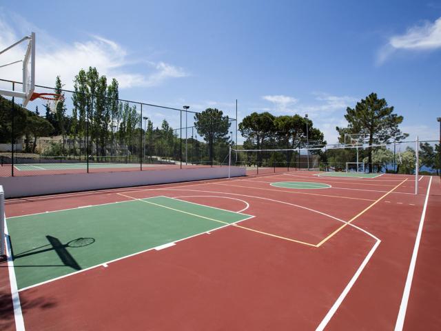 Ramada Resort By Wyndham Kusadasi & Golf