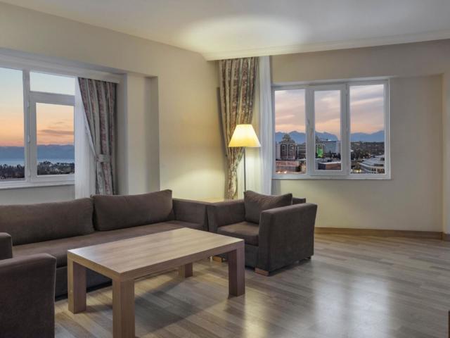 Ramada Resort Lara