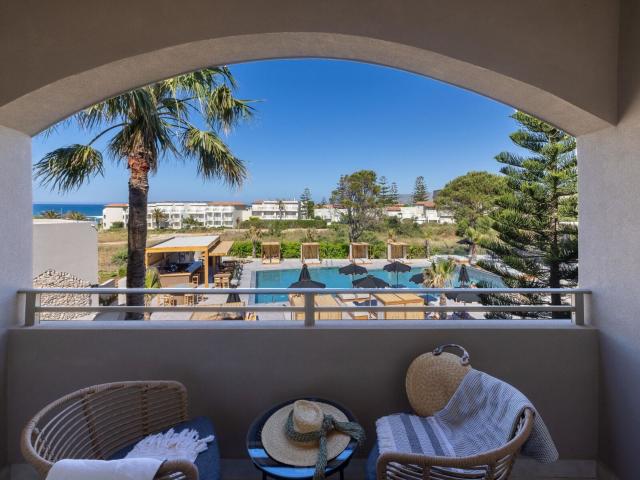 Eliros Mare Beachfront Poem