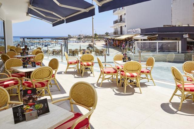 Universal Hotel Perla