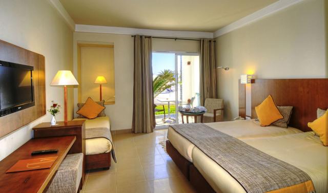 Vincci Helios Beach