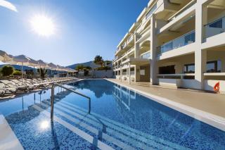 Lindos White & Suites