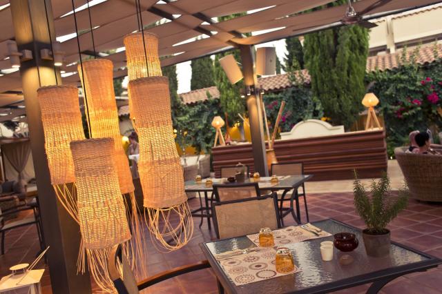 Napa Plaza (Adults Only)