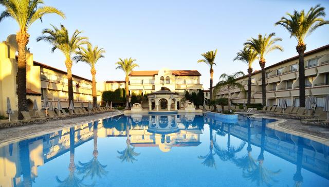 Napa Plaza (Adults Only)