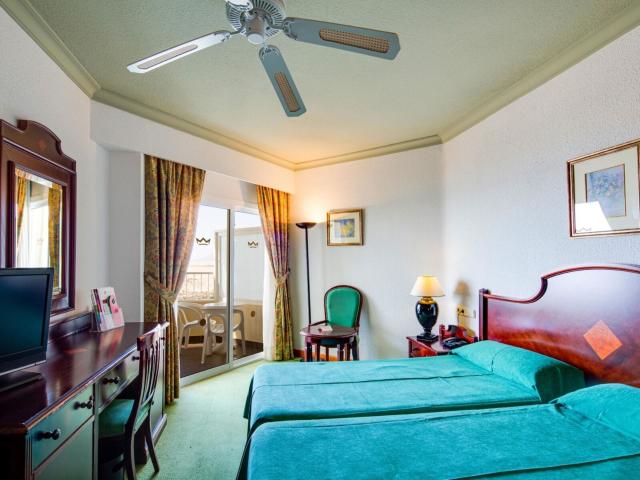 Riu Oliva Beach Resort