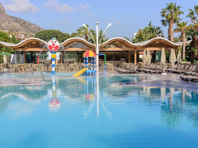 Star Beach Village