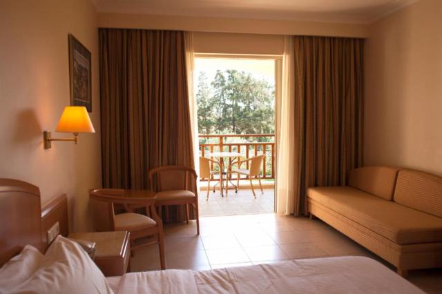 Pilot Beach Resort