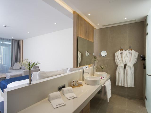 Gennadi Grand Resort