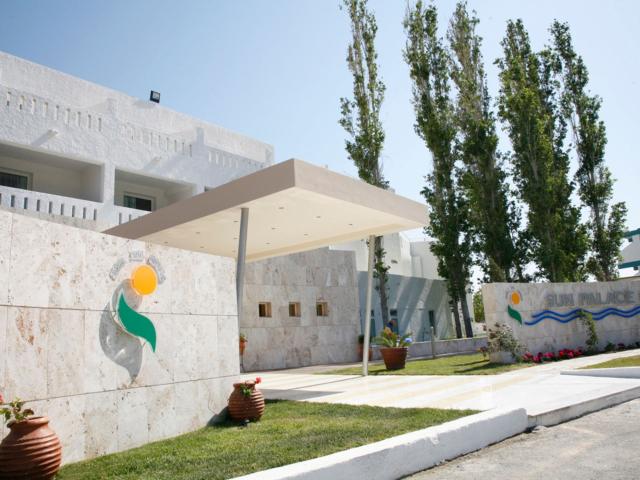 Sun Palace