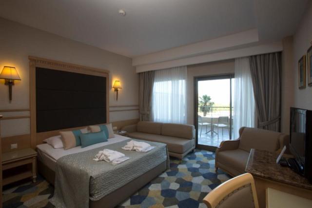 Fame Residence Lara & Spa