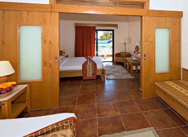 Three Corners Fayrouz Plaza Beach Resort