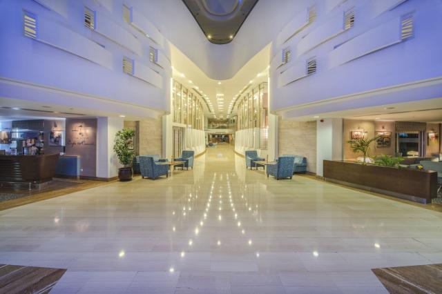 Concorde de Luxe Resort
