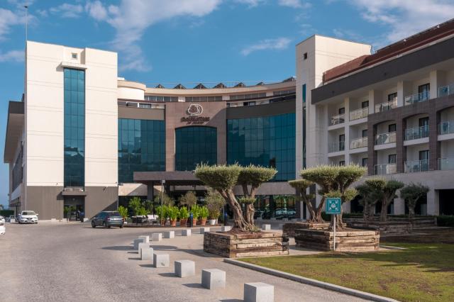 DoubleTree by Hilton Antalya-Kemer
