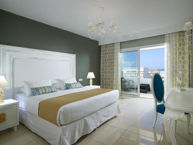 Anemos Luxury Grand Resort
