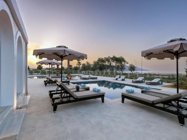Anemos Luxury Grand Resort