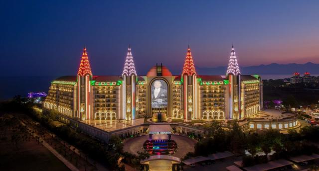 Delphin Imperial