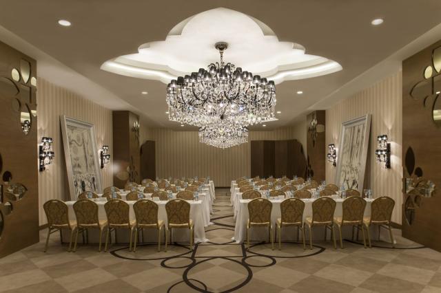 Delphin Imperial