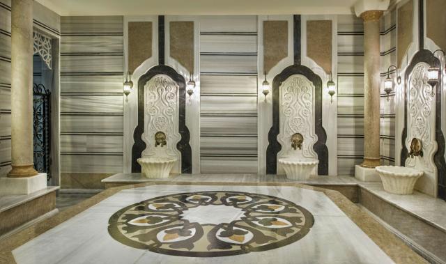 Delphin Imperial