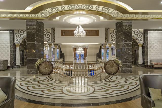 Royal Holiday Palace