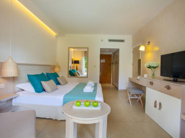 Atlantica Aeneas Resort & Spa