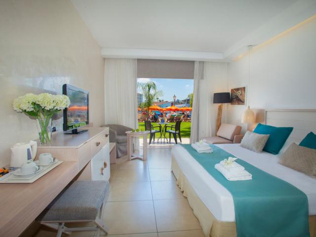 Atlantica Aeneas Resort & Spa