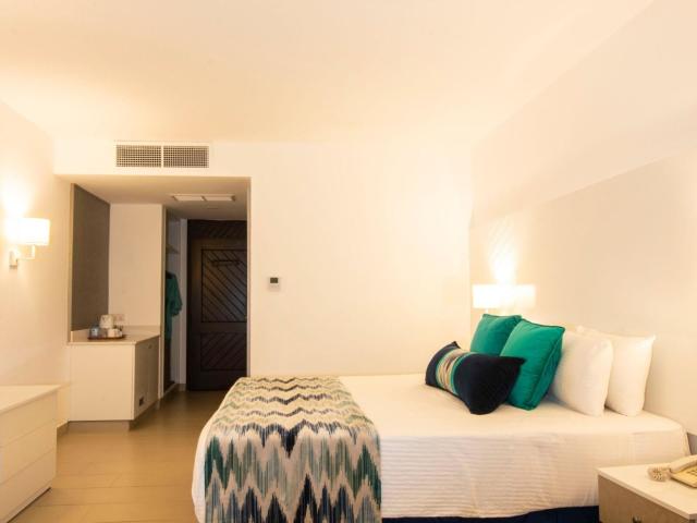 Leopard Beach Resort & Spa