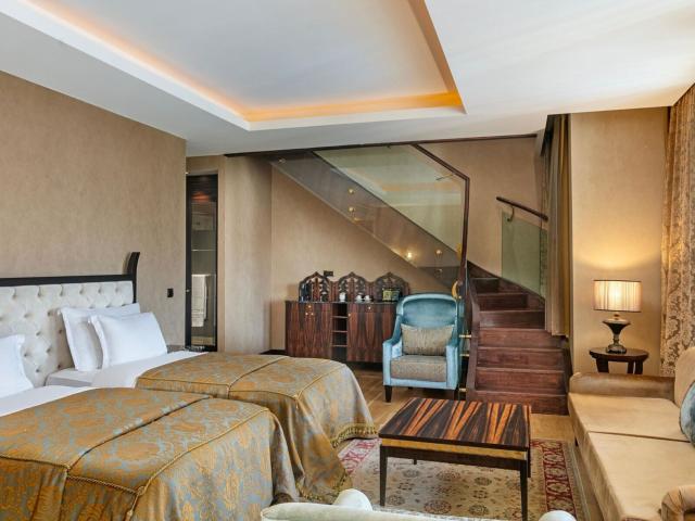 Titanic Mardan Palace