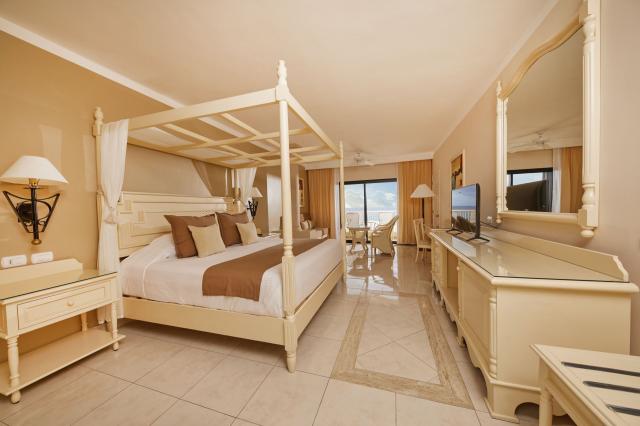 Luxury Bahia Principe Akumal