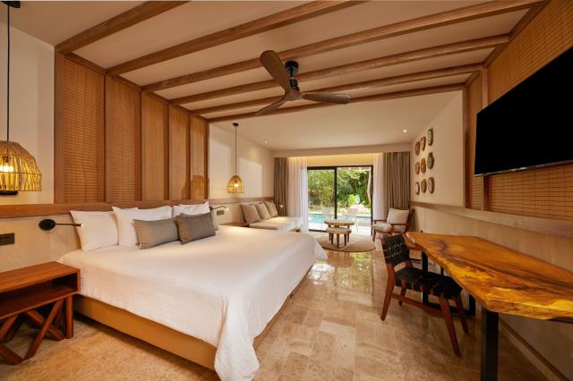 Luxury Bahia Principe Akumal