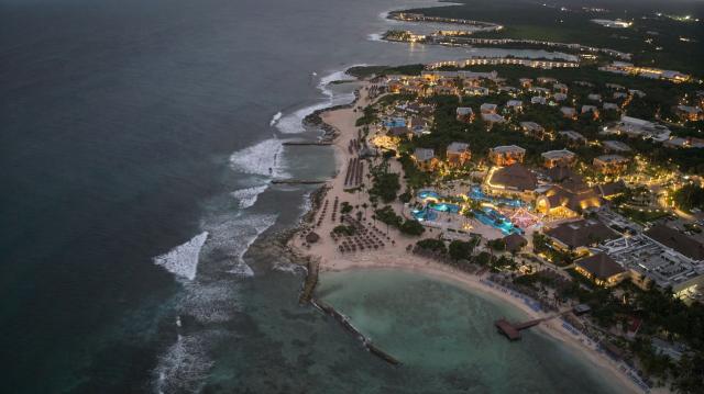 Luxury Bahia Principe Akumal