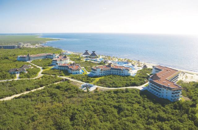 BlueBay Grand Esmeralda