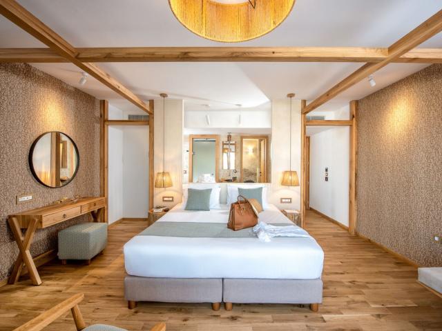 Stella Island Luxury Resort & Spa