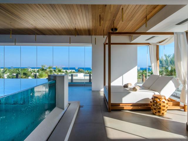 Stella Island Luxury Resort & Spa