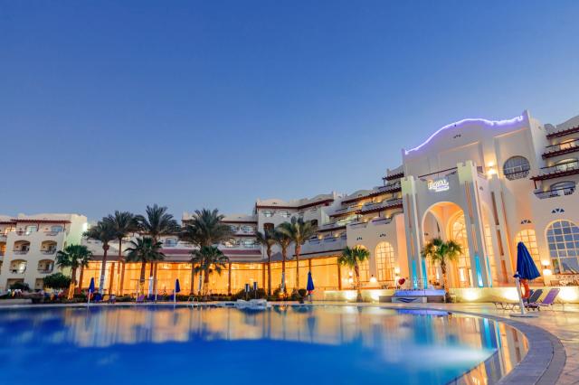 Royal Lagoons Aqua Park Resort & Spa