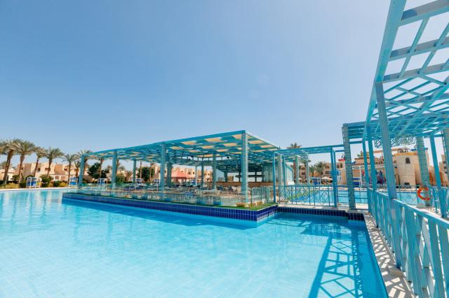 Royal Lagoons Aqua Park Resort & Spa