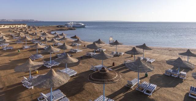 Royal Lagoons Aqua Park Resort & Spa