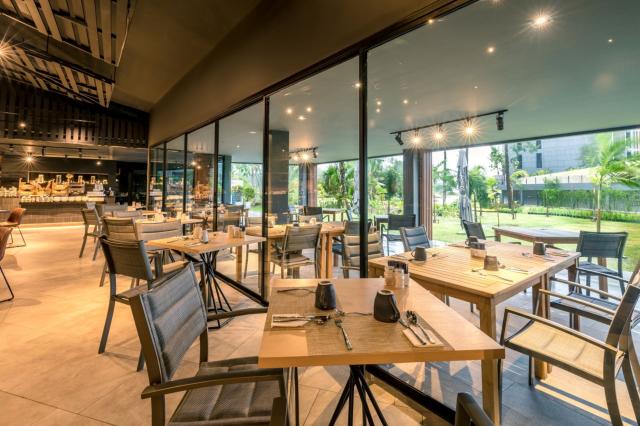 La Vela Khao Lak